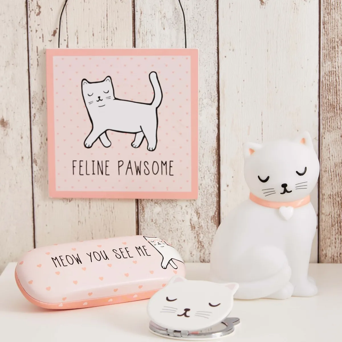 Sale Sass and Belle Cutie Cat Meow You See Me Glasses Case