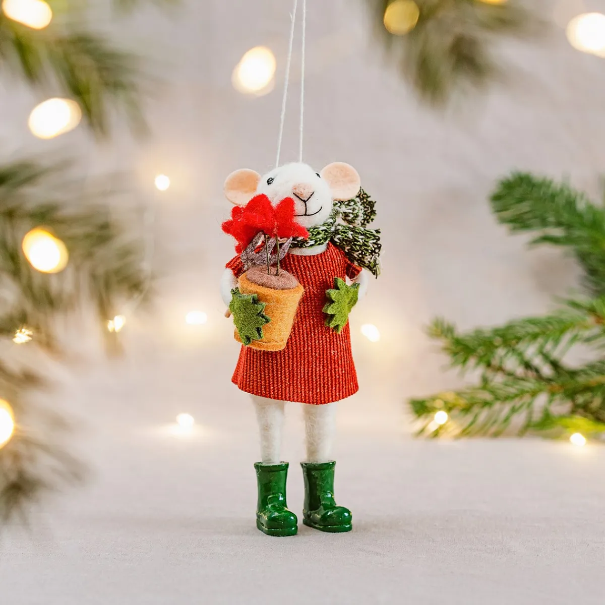 Online Sass and Belle Gardening Mouse Hanging Decoration