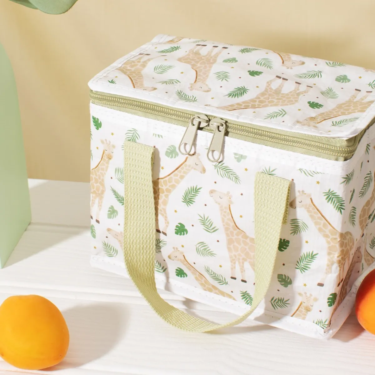 Sass and Belle Gigi Giraffe Lunch Bag