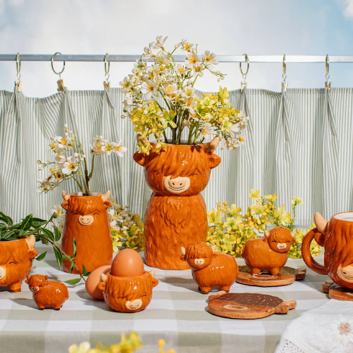 Outlet Sass and Belle Highland Cow Small Vase
