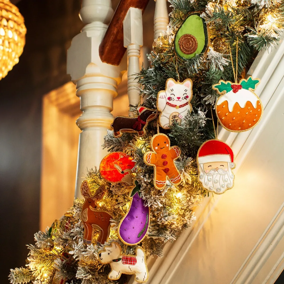 Best Sass and Belle Sleeping Fox Zari Decoration