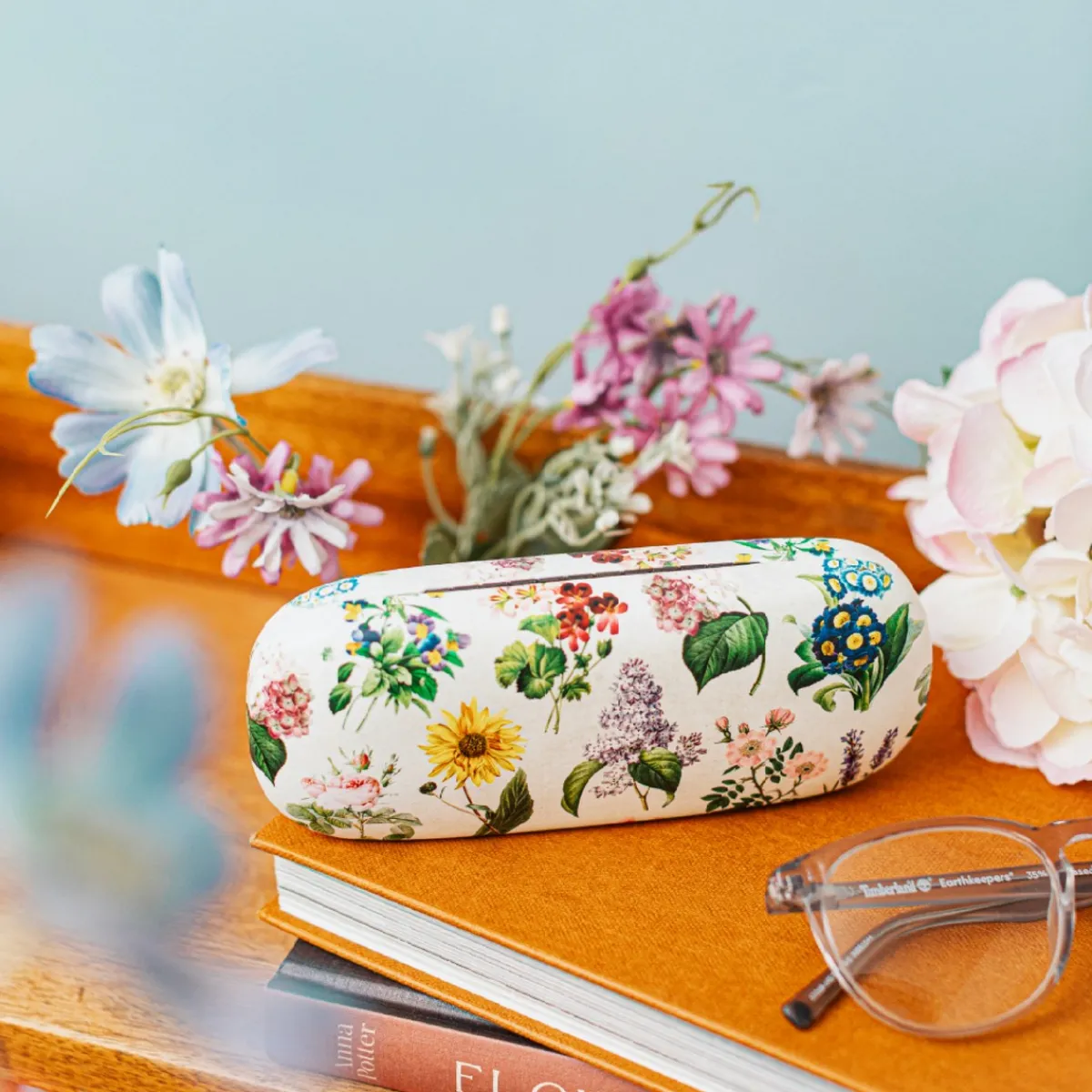 New Sass and Belle Vintage Flowers Glasses Case